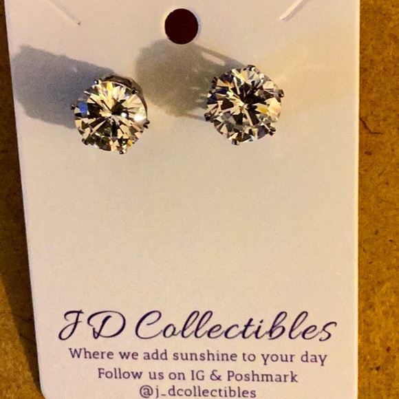 jd collection Jewelry - SWAROVSKI CRYSTAL DIAMOND STUDS BIG